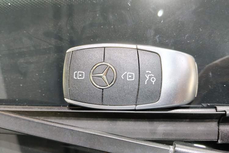 Used Mercedes-Benz A-Class 2020 Restyled A 200 L Sport Sedan Fashion Version Vehicle Key