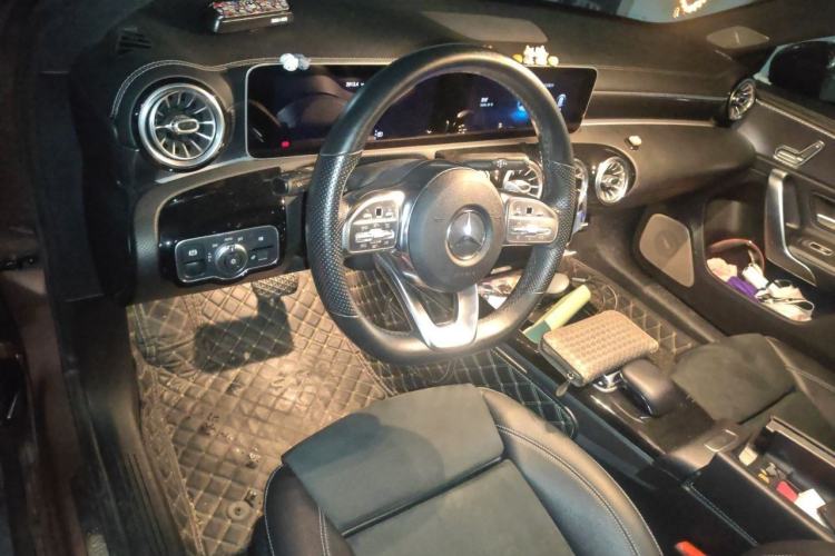 Used Mercedes-Benz A-Class 2020 Restyled A 200 L Sport Sedan Fashion Version Center Console
