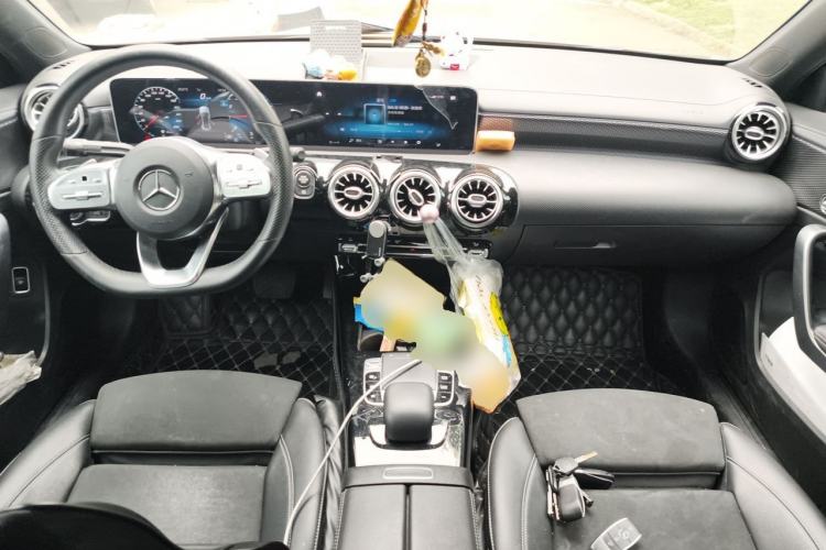 Used Mercedes-Benz A-Class 2020 Restyled A 200 L Sport Sedan Fashion Version Center Console