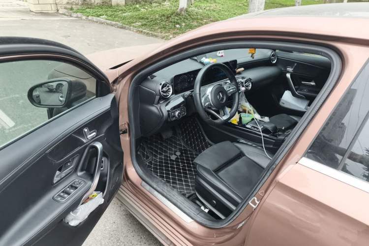Used Mercedes-Benz A-Class 2020 Restyled A 200 L Sport Sedan Fashion Version Driver Seat