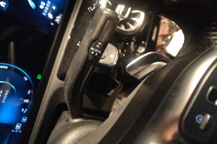 Used Mercedes-Benz A-Class 2020 Restyled A 200 L Sport Sedan Fashion Version Gear Lever
