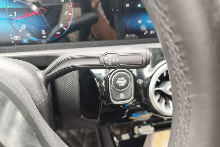 Used Mercedes-Benz A-Class 2020 Restyled A 200 L Sport Sedan Fashion Version Gear Lever