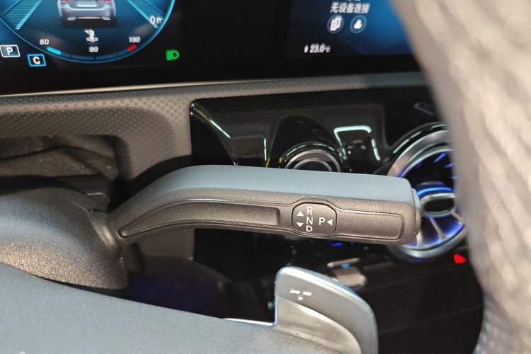 Used Mercedes-Benz A-Class 2020 Restyled A 200 L Sport Sedan Fashion Version Gear Lever