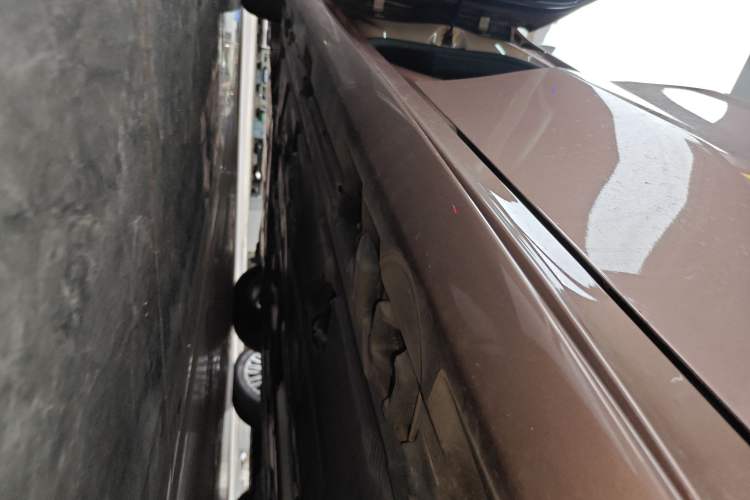 Used Mercedes-Benz A-Class 2020 Restyled A 200 L Sport Sedan Fashion Version Left Side Sill