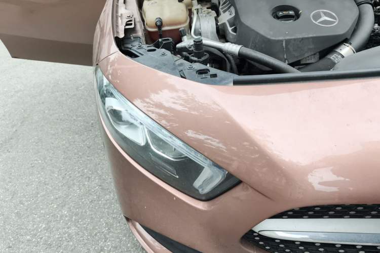 Used Mercedes-Benz A-Class 2020 Restyled A 200 L Sport Sedan Fashion Version Right Front Headlight