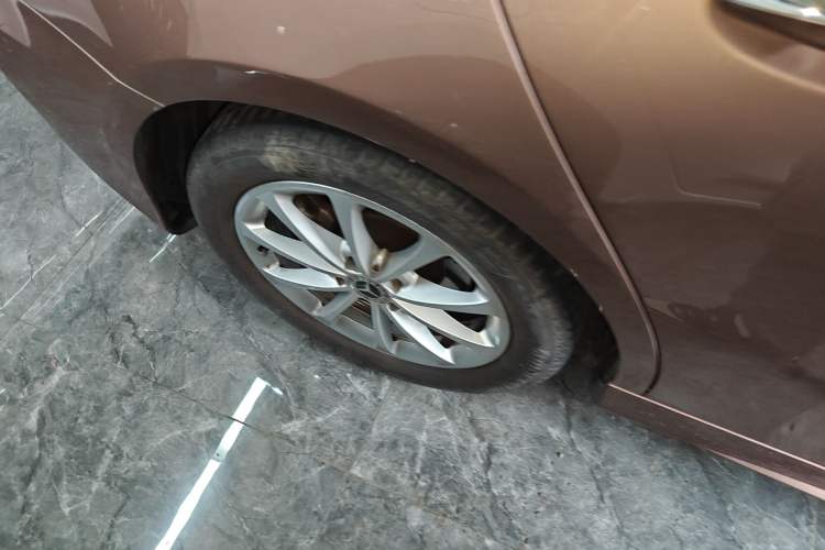 Used Mercedes-Benz A-Class 2020 Restyled A 200 L Sport Sedan Fashion Version Right Rear Wheel Hub