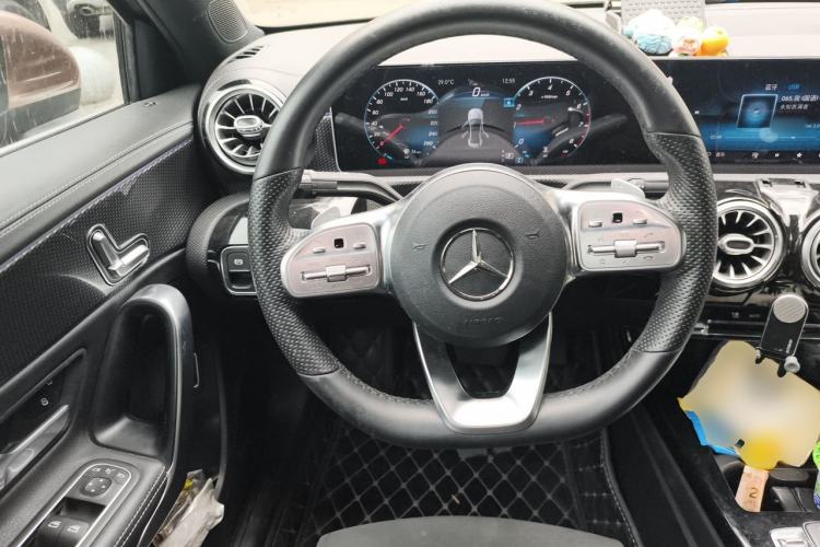Used Mercedes-Benz A-Class 2020 Restyled A 200 L Sport Sedan Fashion Version Steering Wheel