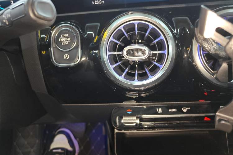 Used Mercedes-Benz A-Class 2020 Restyled A 200 L Sport Sedan Fashion Version Vehicle Key