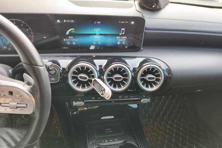 Used Mercedes-Benz A-Class 2020 Restyled A 200 L Sport Sedan Fashion Version Audio And AC Panel