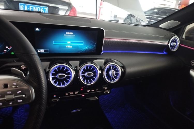 Used Mercedes-Benz A-Class 2020 Restyled A 200 L Sport Sedan Fashion Version Center Console
