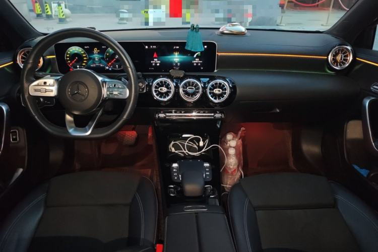 Used Mercedes-Benz A-Class 2020 Restyled A 200 L Sport Sedan Fashion Version Center Console