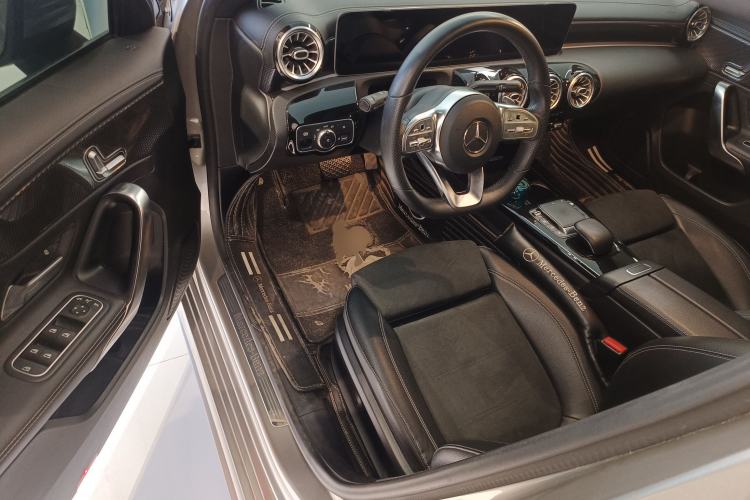 Used Mercedes-Benz A-Class 2020 Restyled A 200 L Sport Sedan Fashion Version Driver Seat