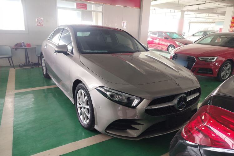 Used Mercedes-Benz A-Class 2020 Restyled A 200 L Sport Sedan Fashion Version Exterior 1