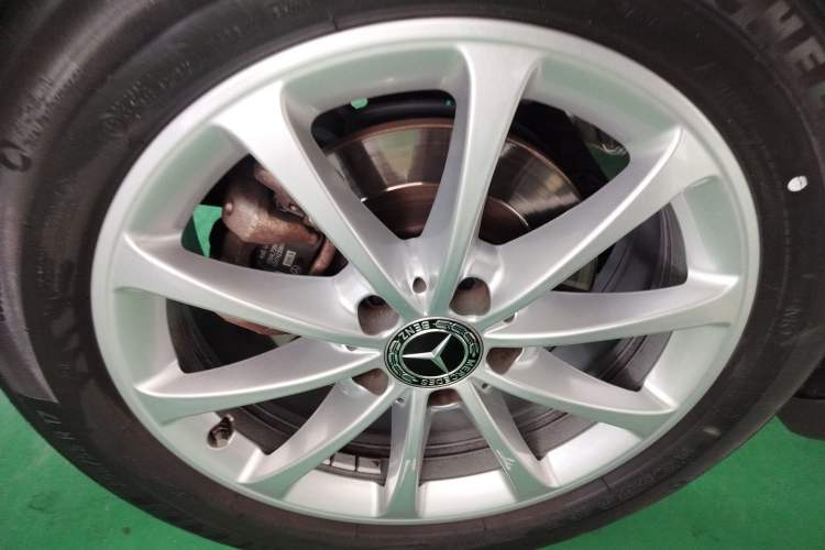 Used Mercedes-Benz A-Class 2020 Restyled A 200 L Sport Sedan Fashion Version Exterior 4