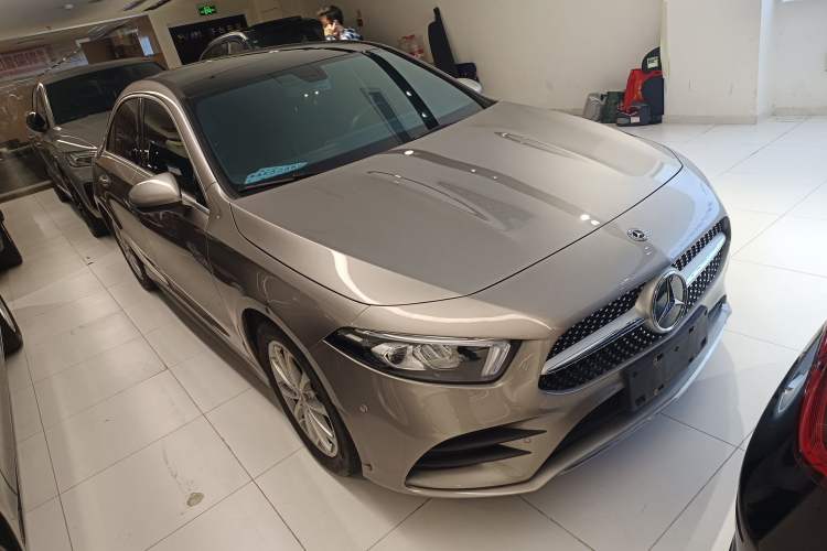 Used Mercedes-Benz A-Class 2020 Restyled A 200 L Sport Sedan Fashion Version Front Right 45 Deg