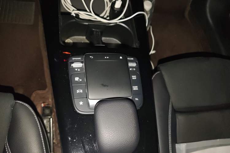 Used Mercedes-Benz A-Class 2020 Restyled A 200 L Sport Sedan Fashion Version Gear Lever