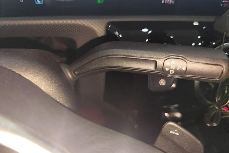 Used Mercedes-Benz A-Class 2020 Restyled A 200 L Sport Sedan Dynamic Version Gear Lever
