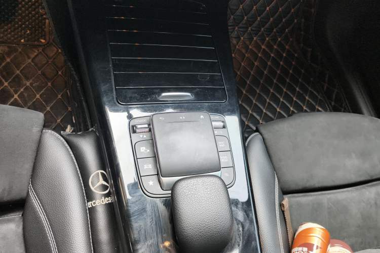 Used Mercedes-Benz A-Class 2020 Restyled A 200 L Sport Sedan Fashion Version Gear Lever