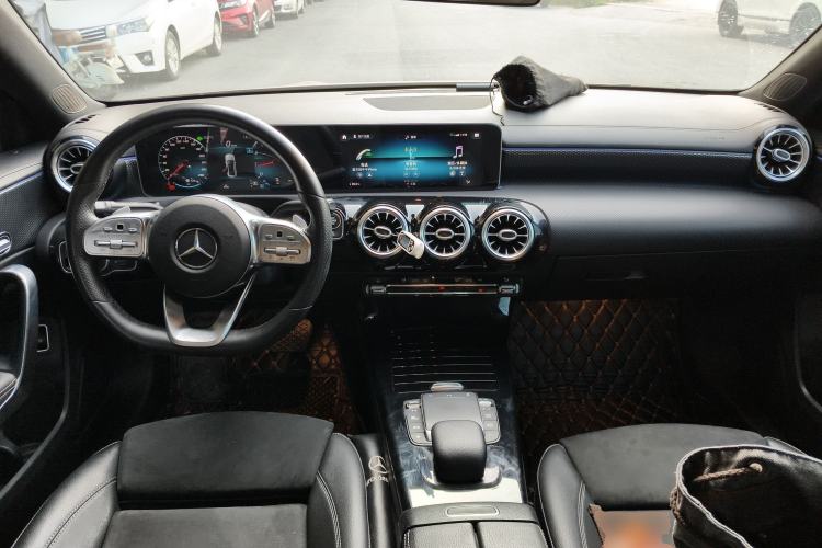 Used Mercedes-Benz A-Class 2020 Restyled A 200 L Sport Sedan Fashion Version Interior 2
