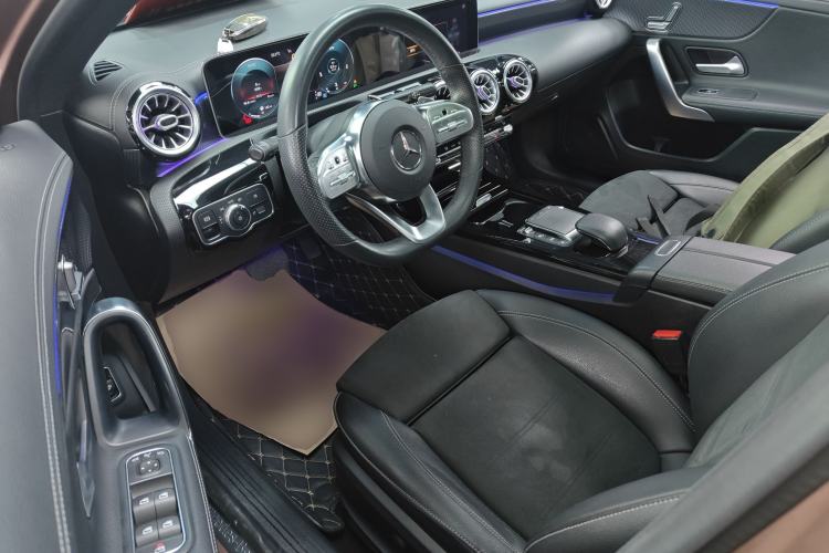 Used Mercedes-Benz A-Class 2020 Restyled A 200 L Sport Sedan Fashion Version Left Front Seat