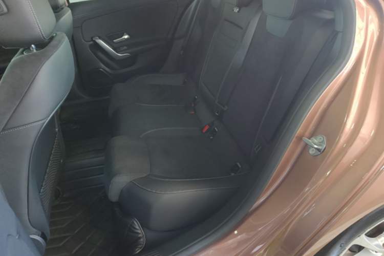 Used Mercedes-Benz A-Class 2020 Restyled A 200 L Sport Sedan Fashion Version Left Rear Seat