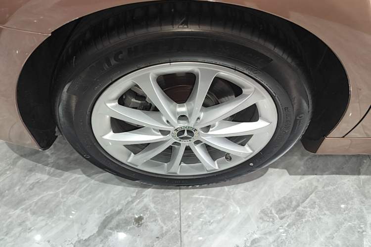 Used Mercedes-Benz A-Class 2020 Restyled A 200 L Sport Sedan Dynamic Version Right Rear Wheel Hub