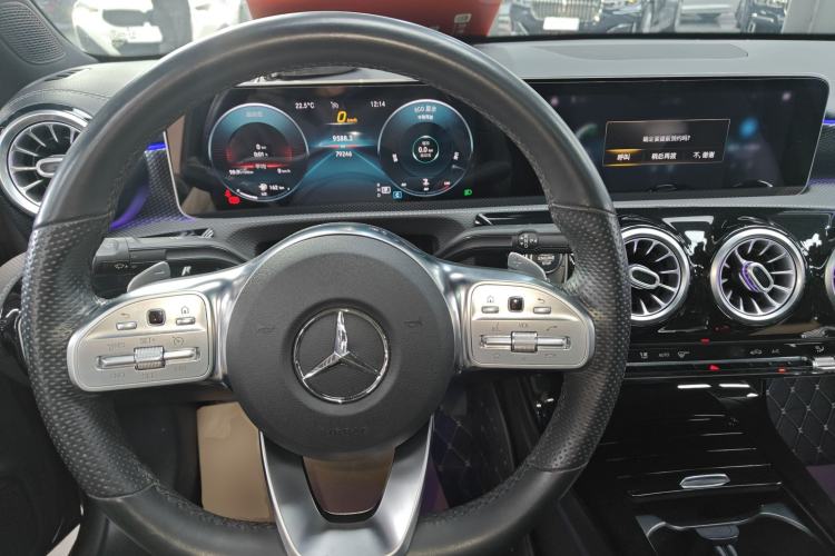 Used Mercedes-Benz A-Class 2020 Restyled A 200 L Sport Sedan Fashion Version Steering Wheel