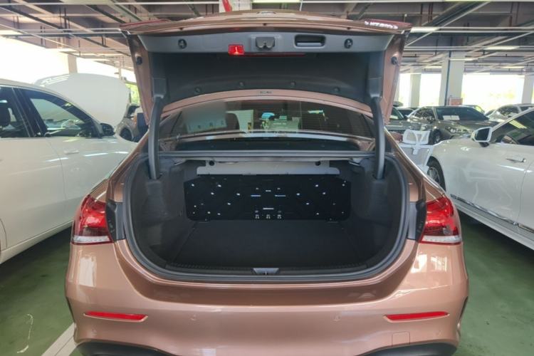 Used Mercedes-Benz A-Class 2020 Restyled A 200 L Sport Sedan Fashion Version Trunk