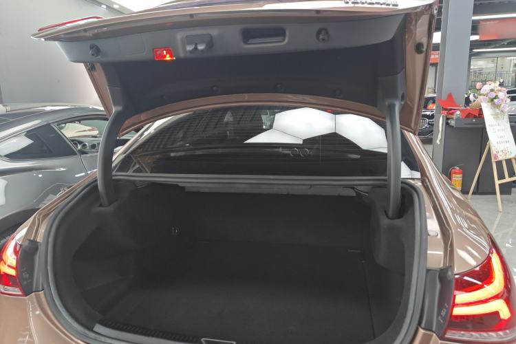 Used Mercedes-Benz A-Class 2020 Restyled A 200 L Sport Sedan Fashion Version Trunk