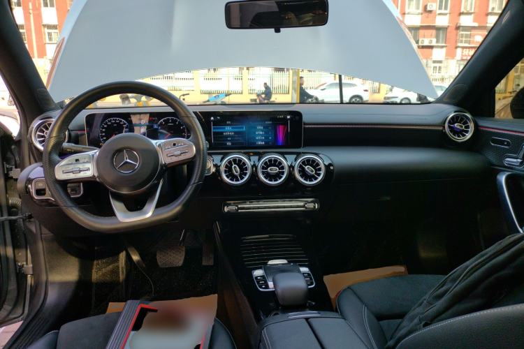 Used Mercedes-Benz A-Class 2020 Restyled A 200 L Sport Sedan Fashion Version Center Console