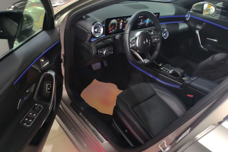 Used Mercedes-Benz A-Class 2020 Restyled A 200 L Sport Sedan Fashion Version Driver Seat