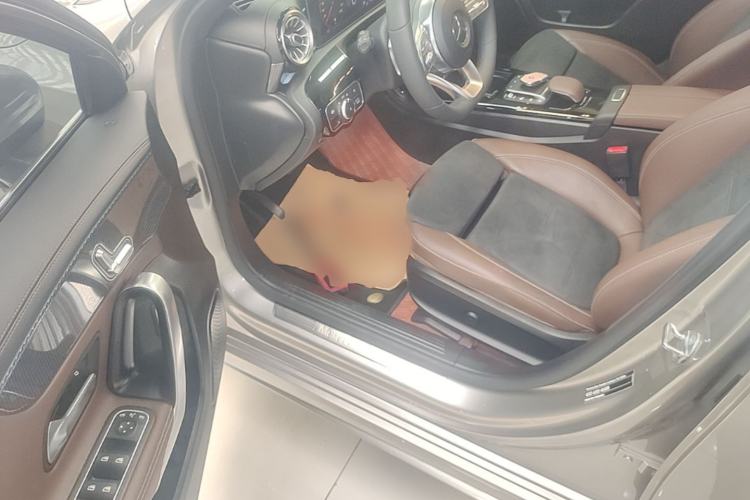 Used Mercedes-Benz A-Class 2020 Restyled A 200 L Sport Sedan Fashion Version Driver Seat