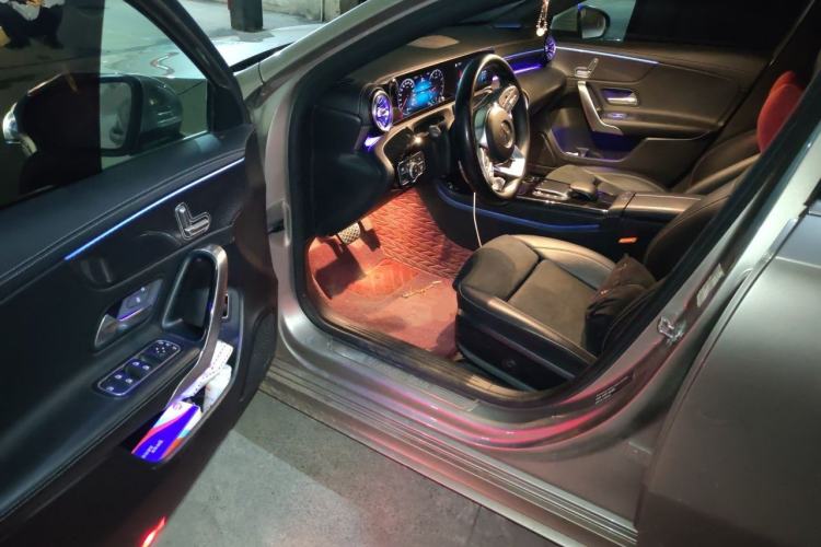 Used Mercedes-Benz A-Class 2020 Restyled A 200 L Sport Sedan Fashion Version Driver Seat