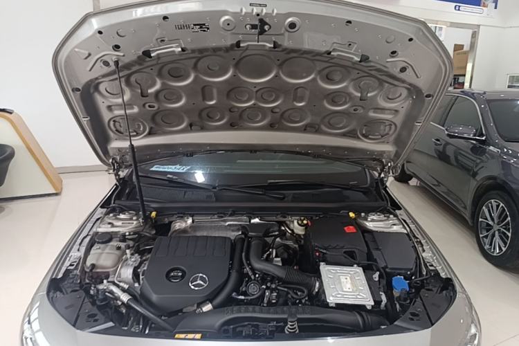 Used Mercedes-Benz A-Class 2020 Restyled A 200 L Sport Sedan Fashion Version Engine Bay