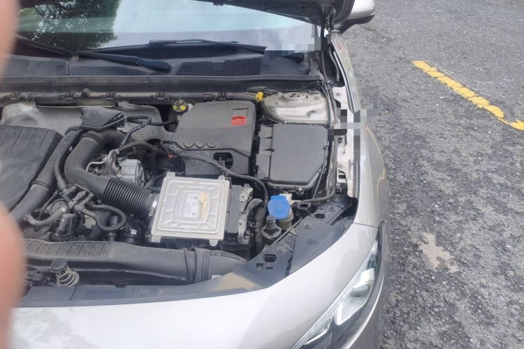 Used Mercedes-Benz A-Class 2020 Restyled A 200 L Sport Sedan Fashion Version Engine Bay Left