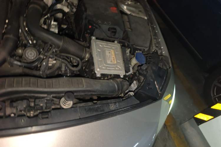 Used Mercedes-Benz A-Class 2020 Restyled A 200 L Sport Sedan Fashion Version Engine Bay Left