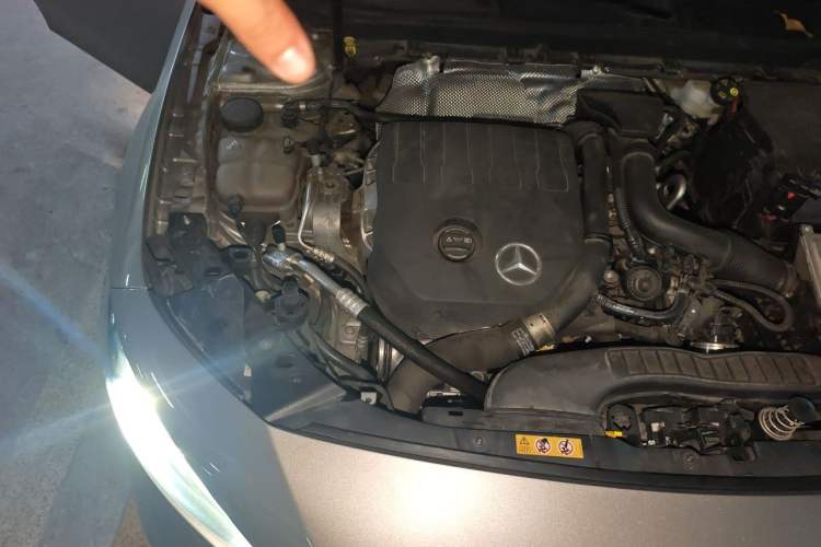 Used Mercedes-Benz A-Class 2020 Restyled A 200 L Sport Sedan Fashion Version Engine Bay Right