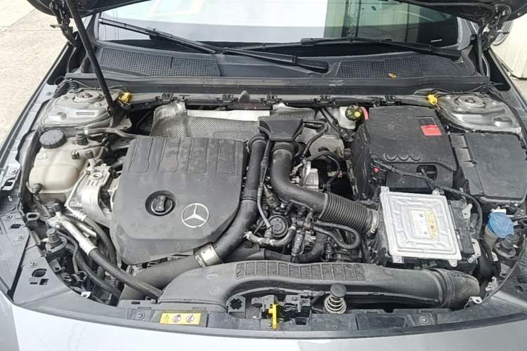 Used Mercedes-Benz A-Class 2020 Restyled A 200 L Sport Sedan Fashion Version Engine Bay