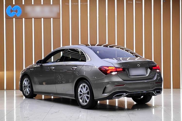 Used Mercedes-Benz A-Class 2020 Restyled A 200 L Sport Sedan Fashion Version Exterior 2