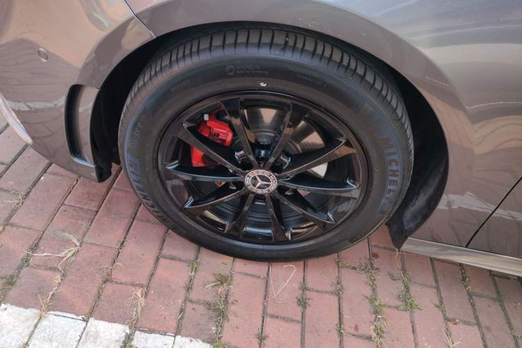 Used Mercedes-Benz A-Class 2020 Restyled A 200 L Sport Sedan Fashion Version Exterior 3