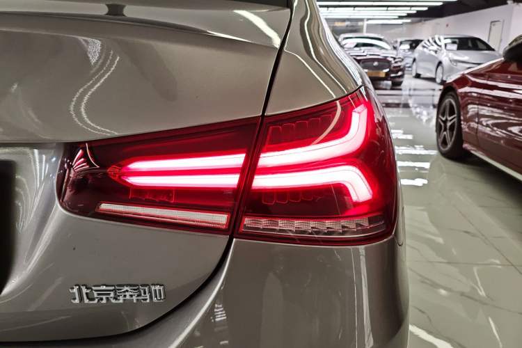 Used Mercedes-Benz A-Class 2020 Restyled A 200 L Sport Sedan Dynamic Version Exterior 6