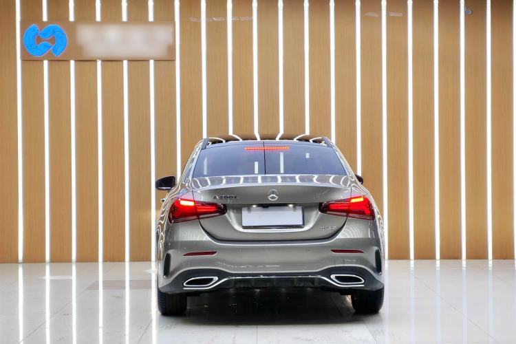 Used Mercedes-Benz A-Class 2020 Restyled A 200 L Sport Sedan Fashion Version Exterior 8