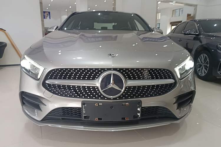 Used Mercedes-Benz A-Class 2020 Restyled A 200 L Sport Sedan Fashion Version Front