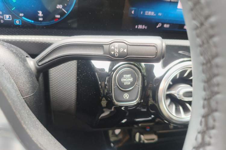 Used Mercedes-Benz A-Class 2020 Restyled A 200 L Sport Sedan Fashion Version Gear Lever