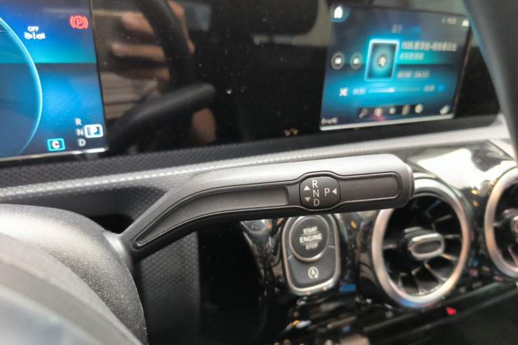 Used Mercedes-Benz A-Class 2020 A 180 L Sport Sedan Gear Lever