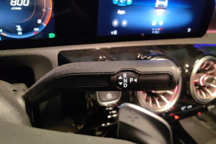 Used Mercedes-Benz A-Class 2020 Restyled A 200 L Sport Sedan Fashion Version Gear Lever