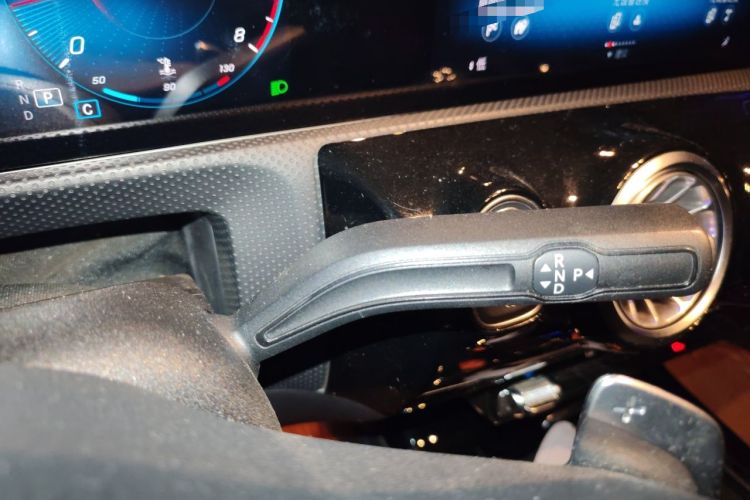 Used Mercedes-Benz A-Class 2020 Restyled A 200 L Sport Sedan Fashion Version Gear Lever