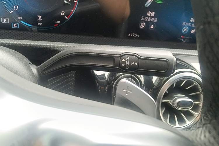 Used Mercedes-Benz A-Class 2020 Restyled A 200 L Sport Sedan Fashion Version Gear Lever