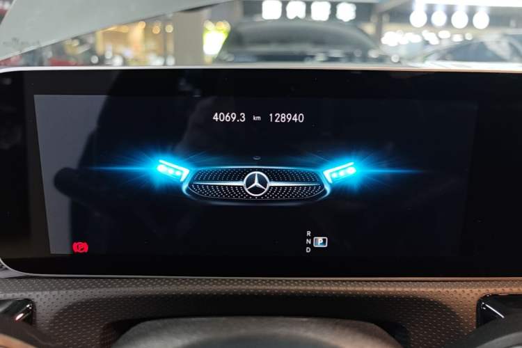 Used Mercedes-Benz A-Class 2020 Facelift A 180 L Sport Sedan Special Configuration Instrument Cluster