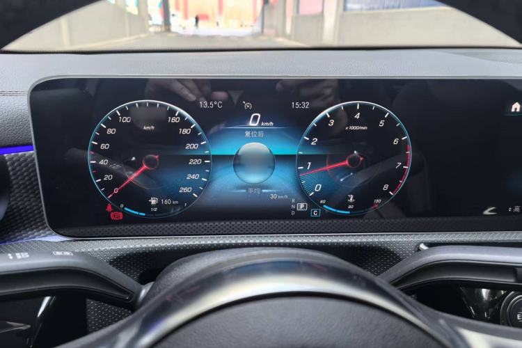 Used Mercedes-Benz A-Class 2020 Restyled A 200 L Sport Sedan Fashion Version Interior 6